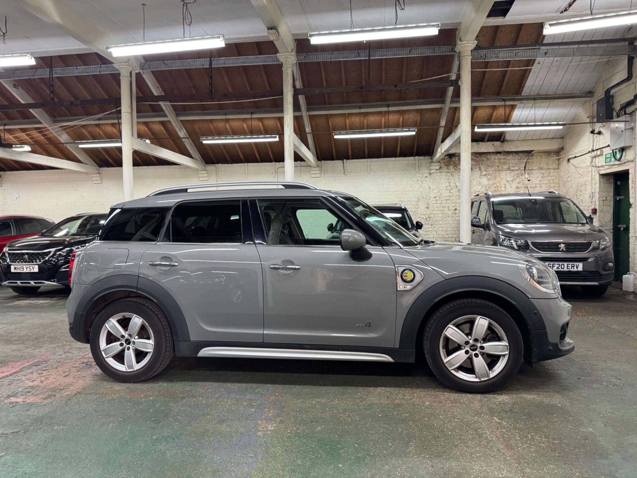 2017 MINI COUNTRYMAN 2017 MINI COUNTRYMAN