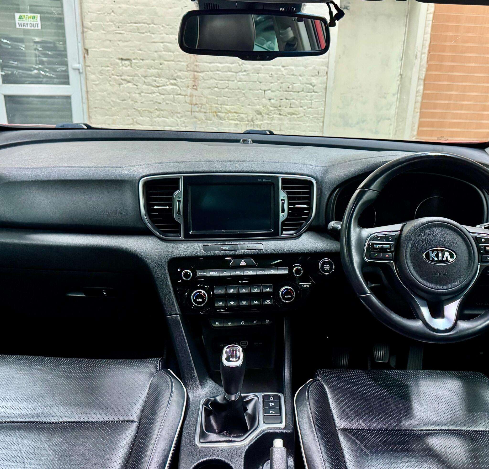 2017 KIA SPORTAGE 2017 KIA SPORTAGE