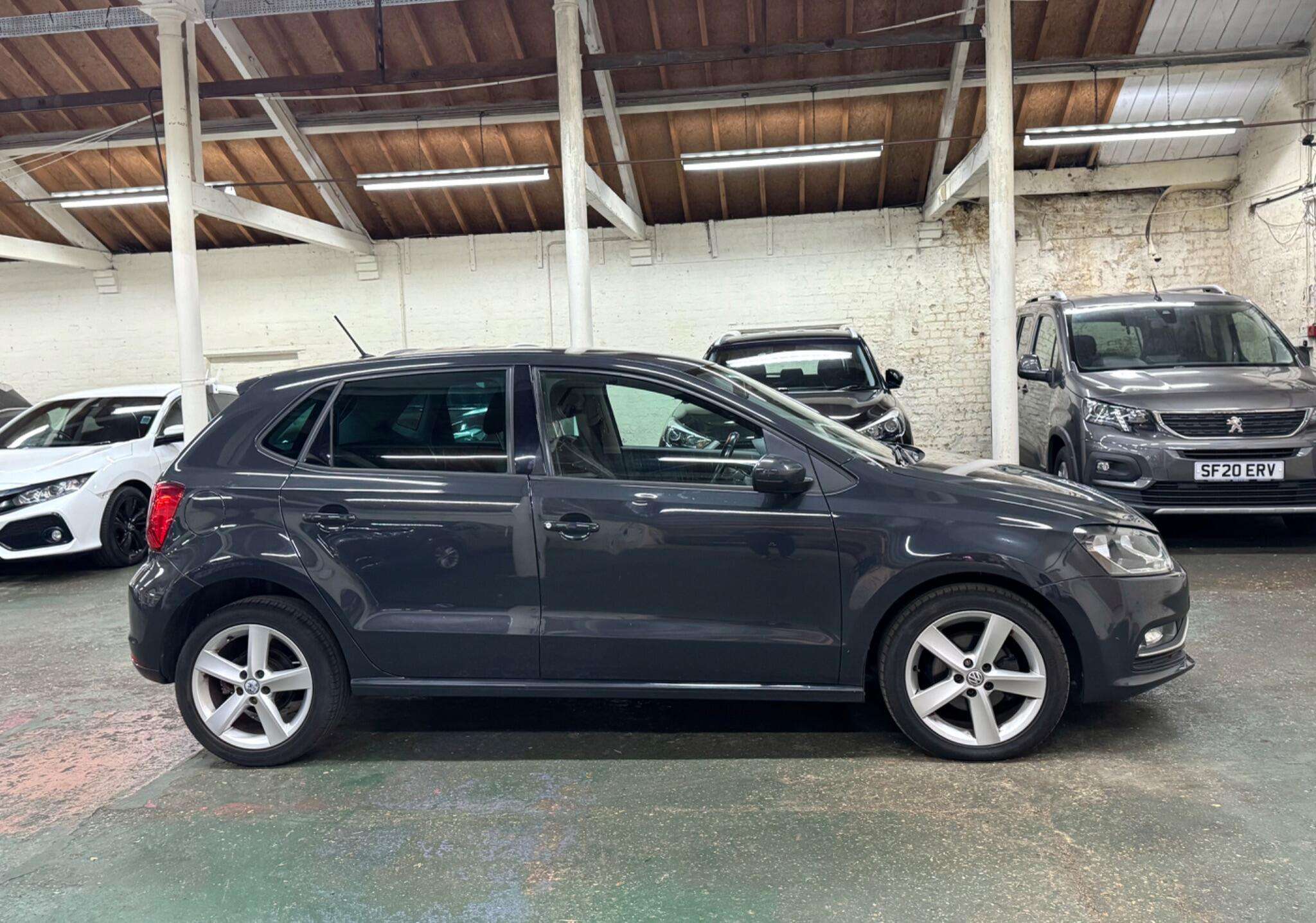 2015 VOLKSWAGEN POLO 2015 VOLKSWAGEN POLO