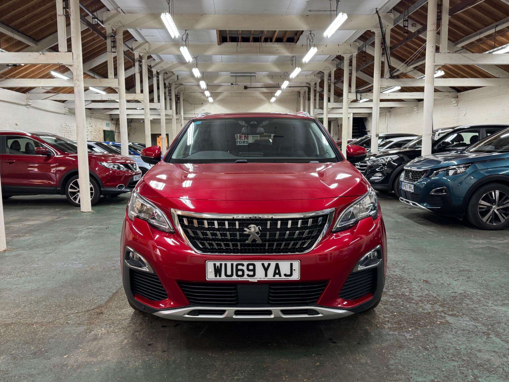 2019 PEUGEOT 3008 2019 PEUGEOT 3008