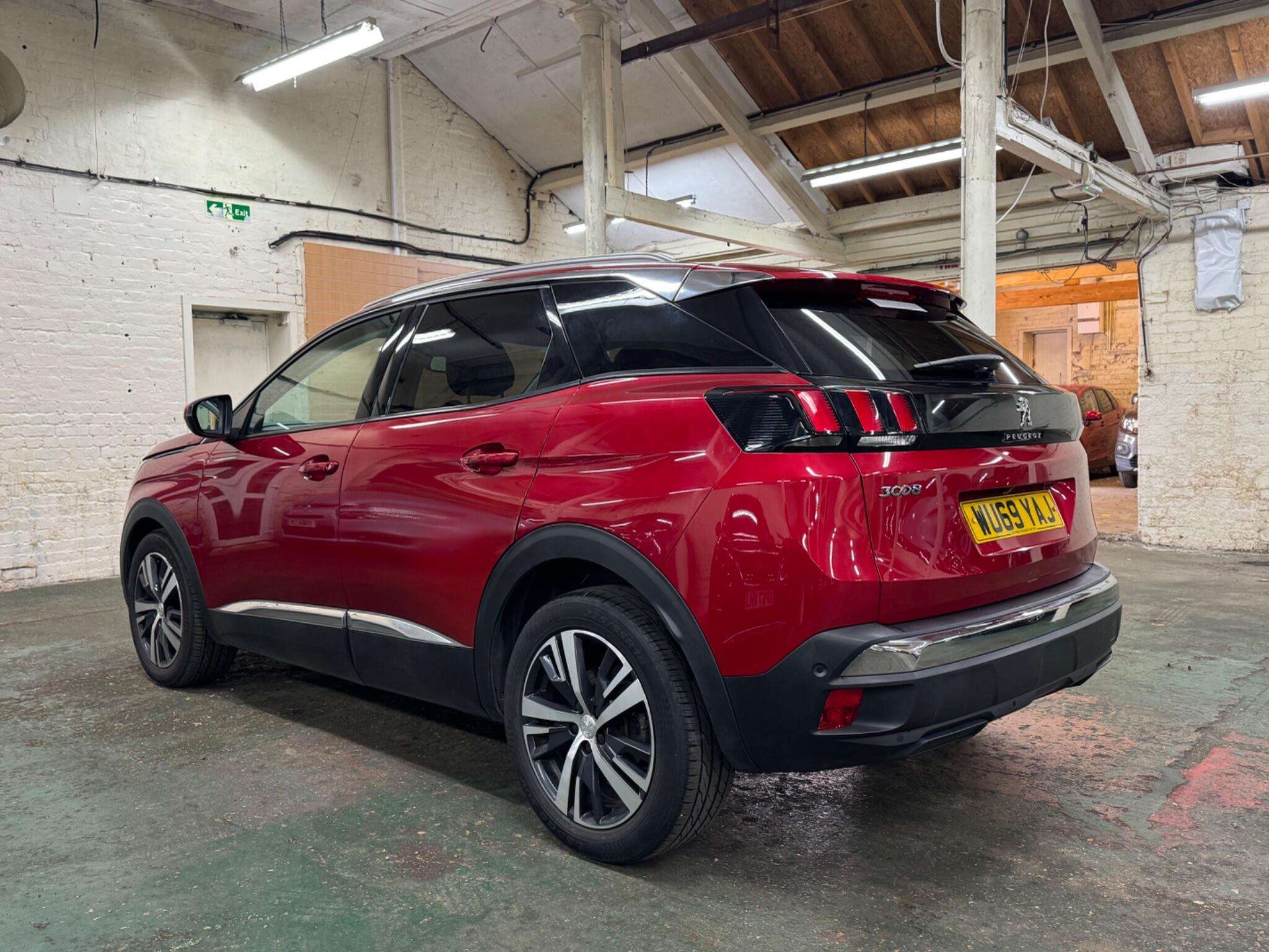 2019 PEUGEOT 3008 2019 PEUGEOT 3008