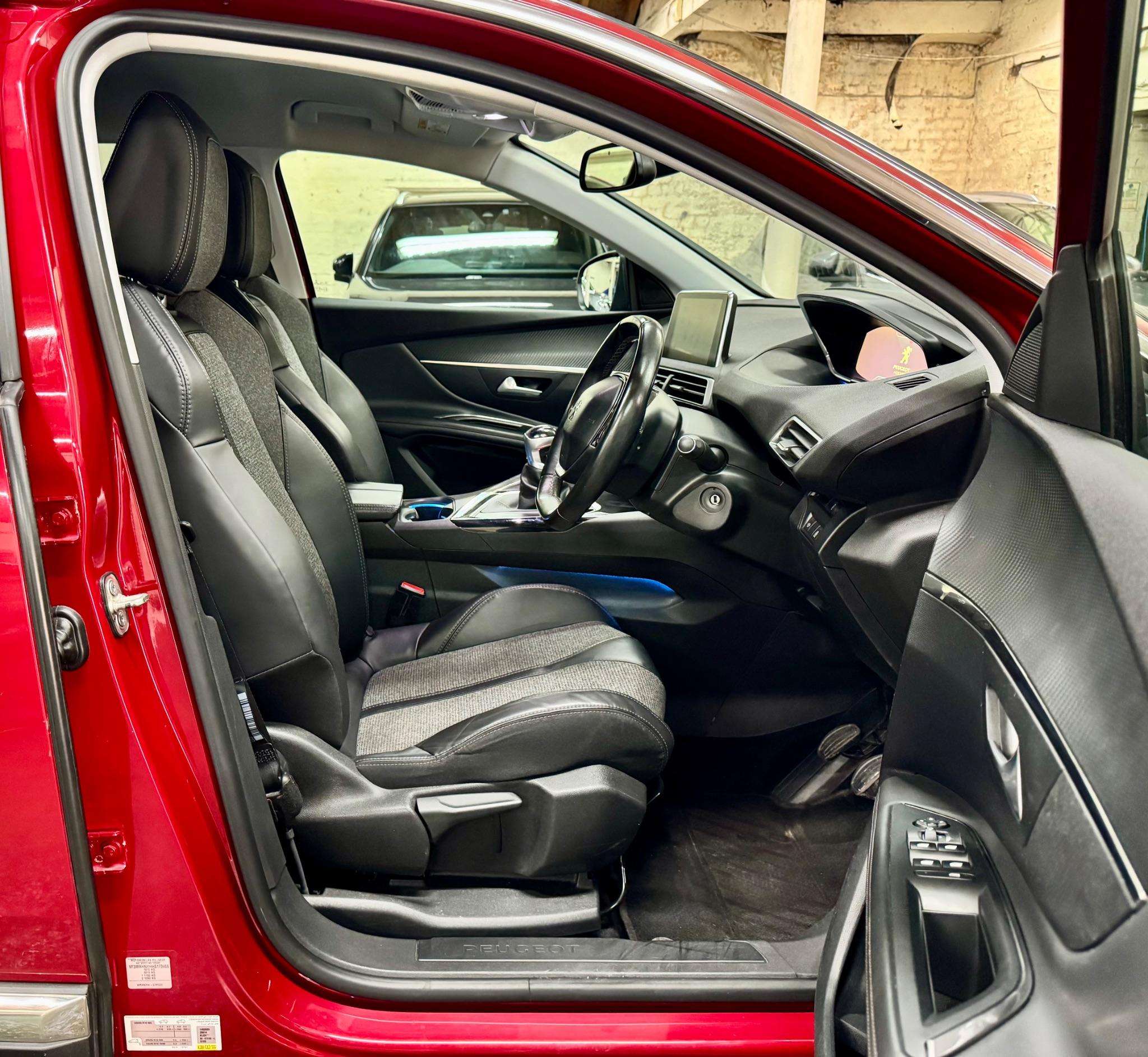 2019 PEUGEOT 3008 2019 PEUGEOT 3008