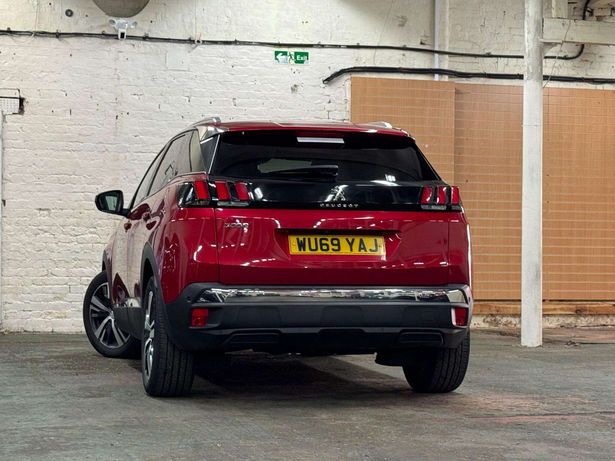 2019 PEUGEOT 3008 2019 PEUGEOT 3008