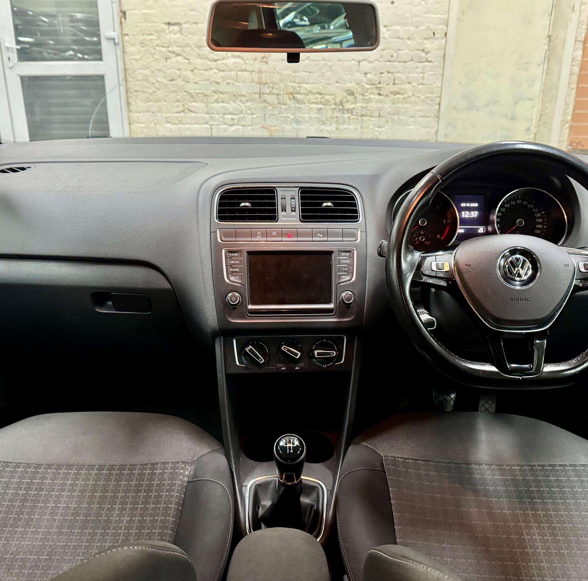 2015 VOLKSWAGEN POLO 2015 VOLKSWAGEN POLO