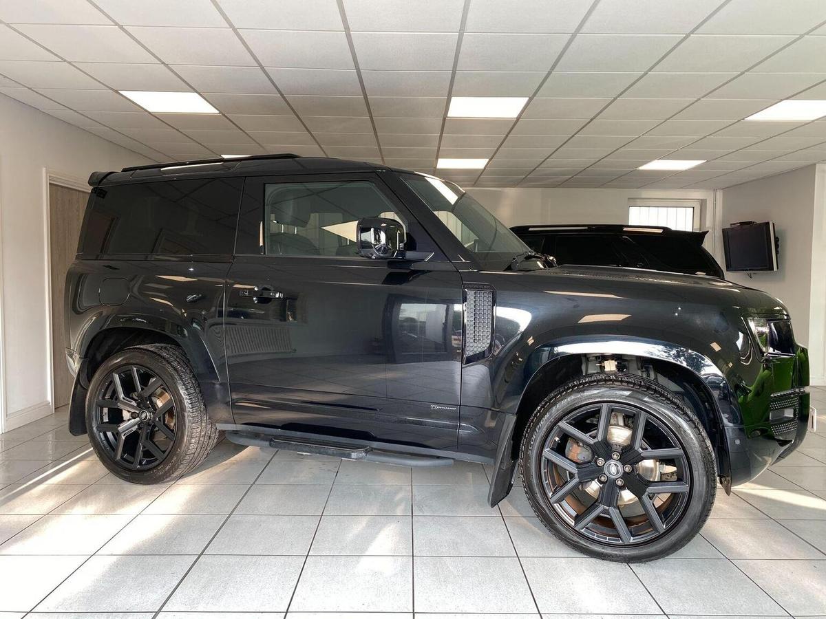 Check out this Land Rover Defender 90 2021 Diesel Automatic