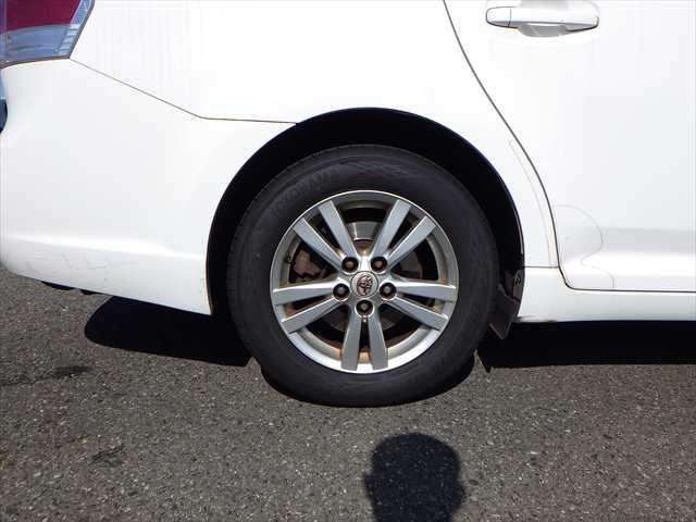 null TOYOTA AVENSIS null TOYOTA AVENSIS