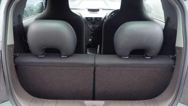 null TOYOTA IQ null TOYOTA IQ