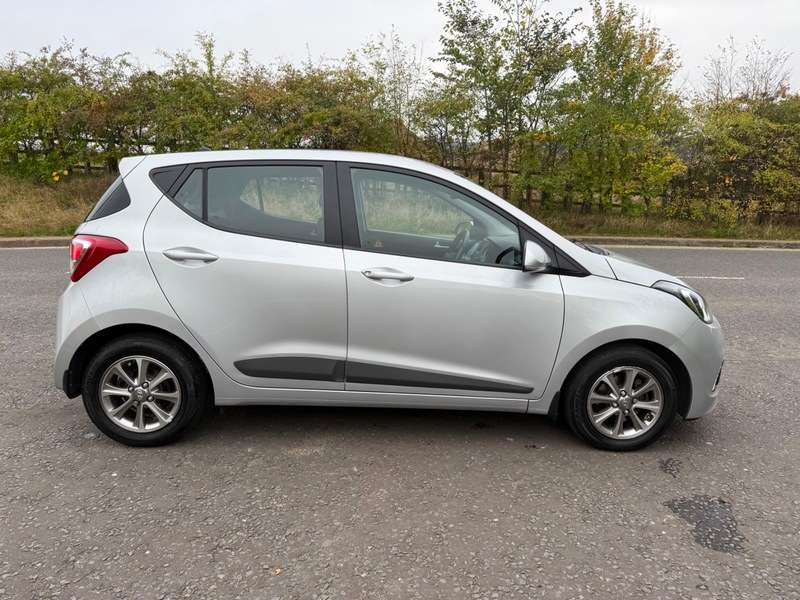 2016 HYUNDAI I10 2016 HYUNDAI I10