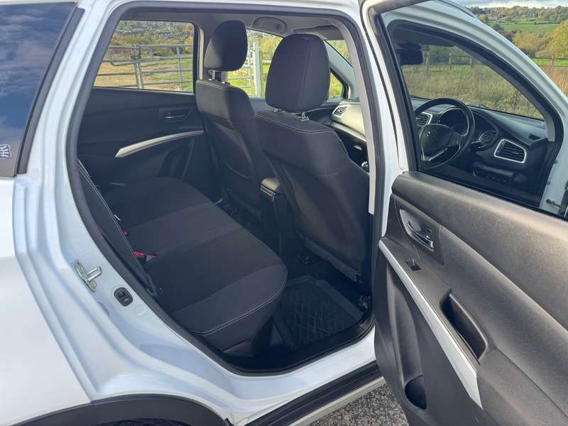 2017 SUZUKI SX4 2017 SUZUKI SX4