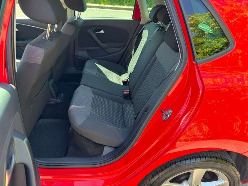 2015 VOLKSWAGEN POLO 2015 VOLKSWAGEN POLO