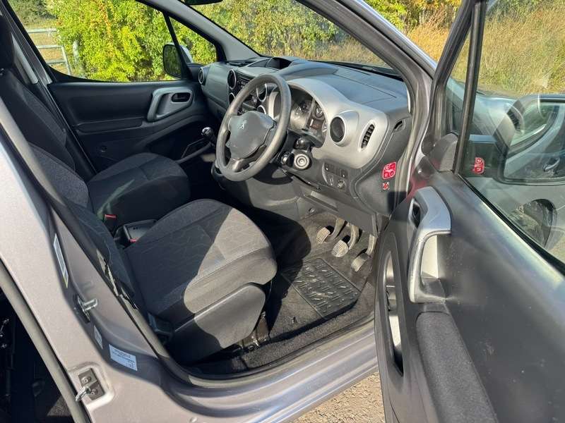 2018 PEUGEOT PARTNER 2018 PEUGEOT PARTNER