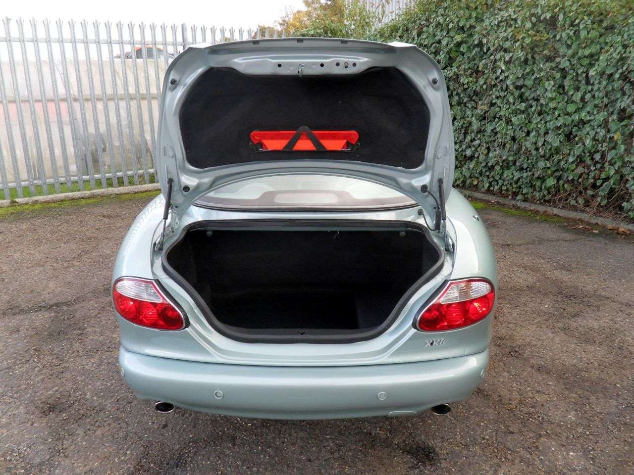 2001 JAGUAR XK8 2001 JAGUAR XK8