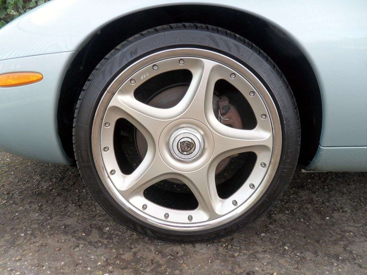 2001 JAGUAR XK8 2001 JAGUAR XK8