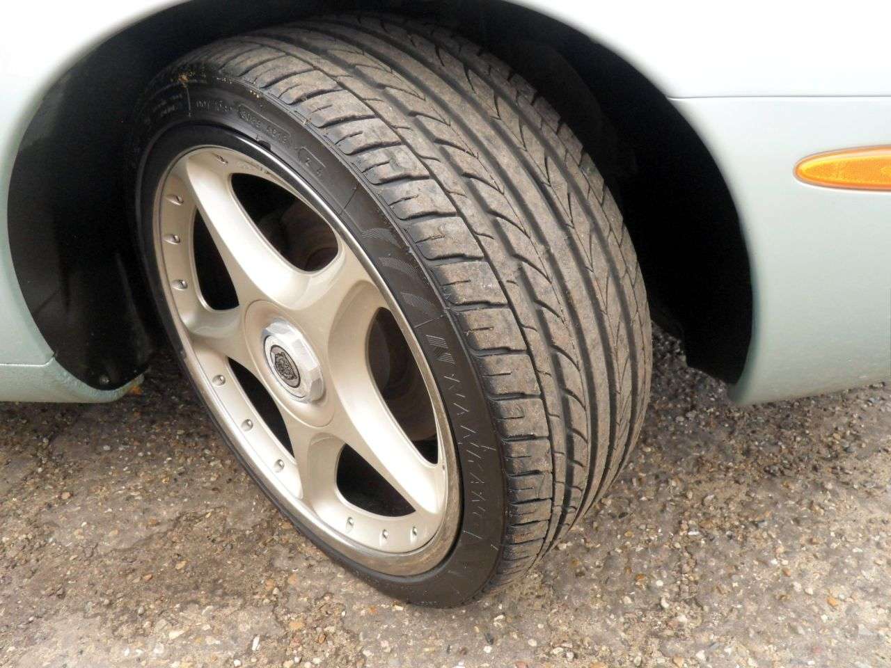 2001 JAGUAR XK8 2001 JAGUAR XK8