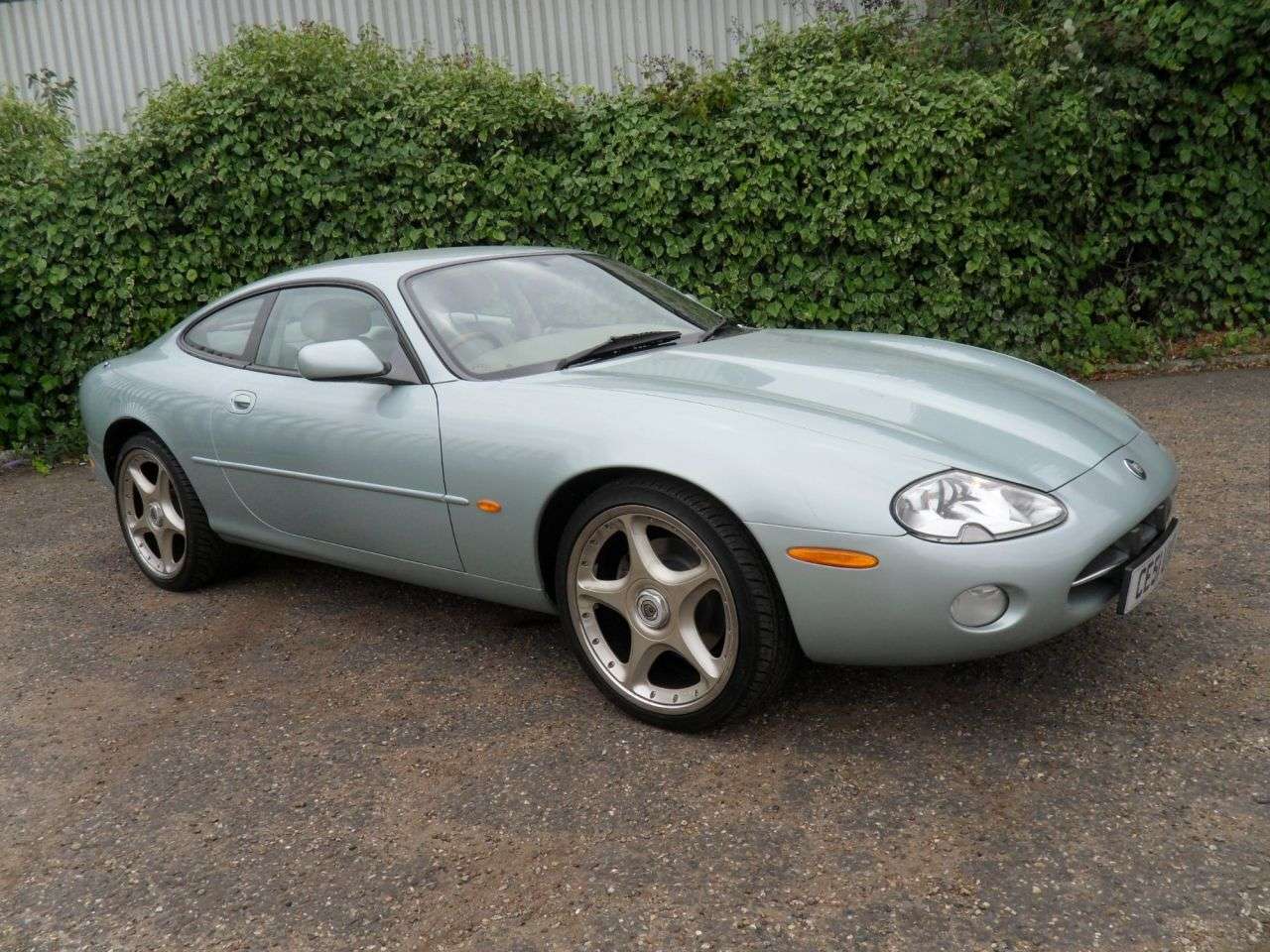 2001 JAGUAR XK8 2001 JAGUAR XK8