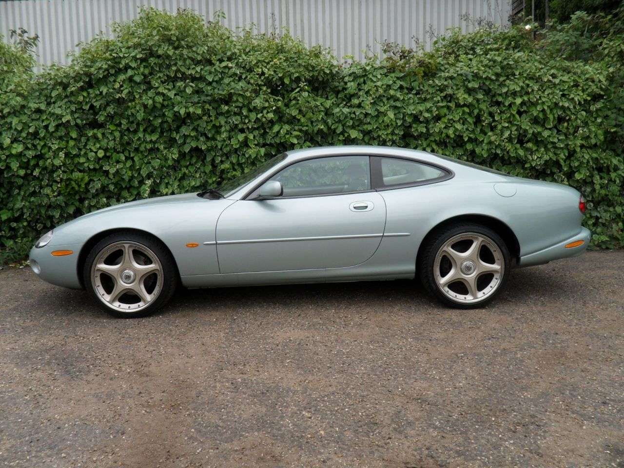 2001 JAGUAR XK8 2001 JAGUAR XK8