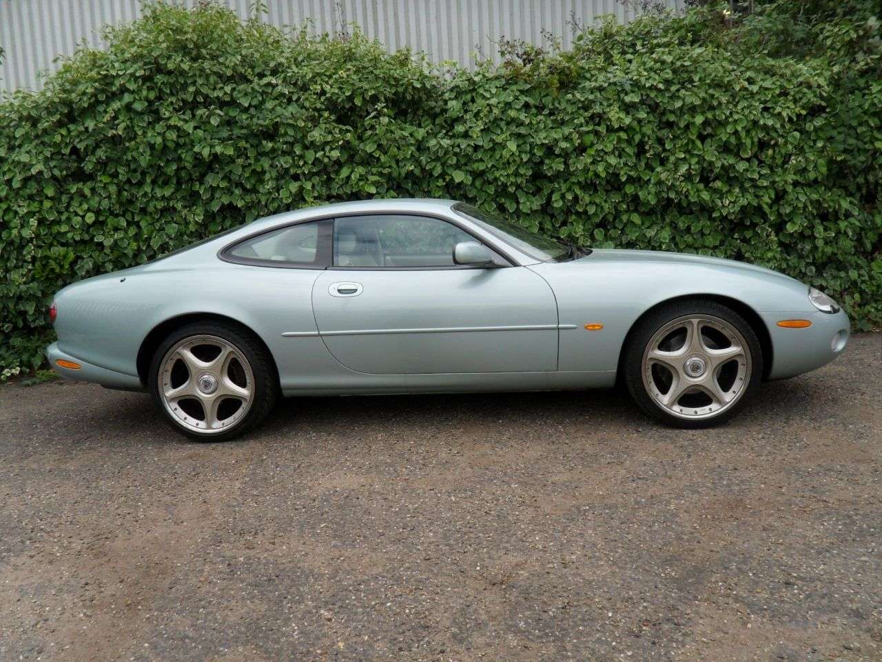 2001 JAGUAR XK8 2001 JAGUAR XK8