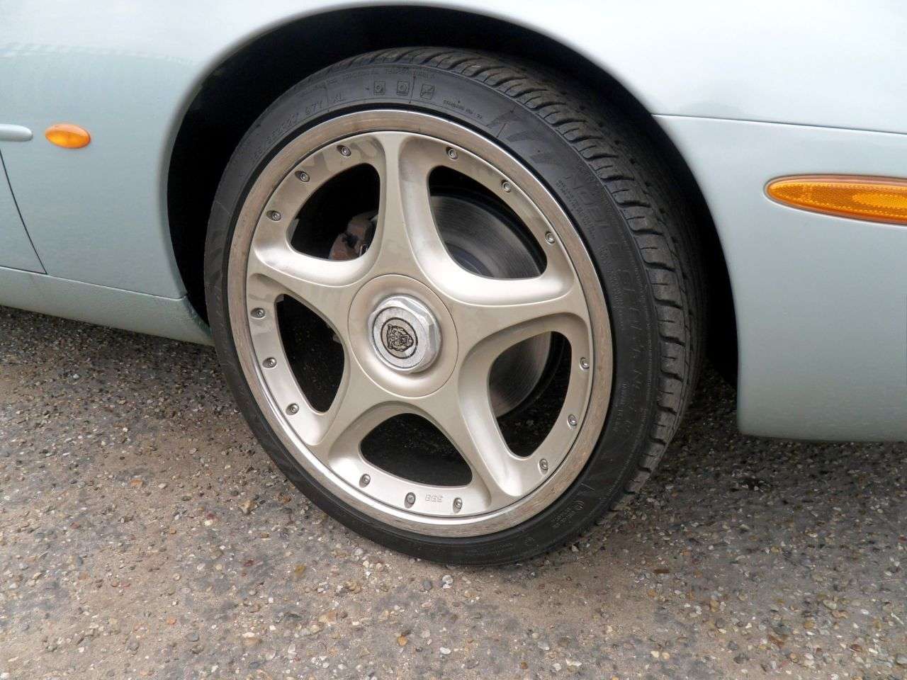 2001 JAGUAR XK8 2001 JAGUAR XK8