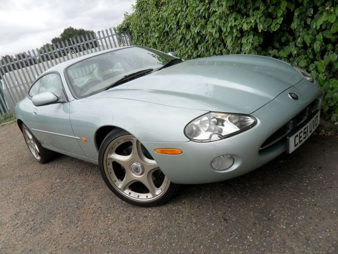 2001 JAGUAR XK8 2001 JAGUAR XK8