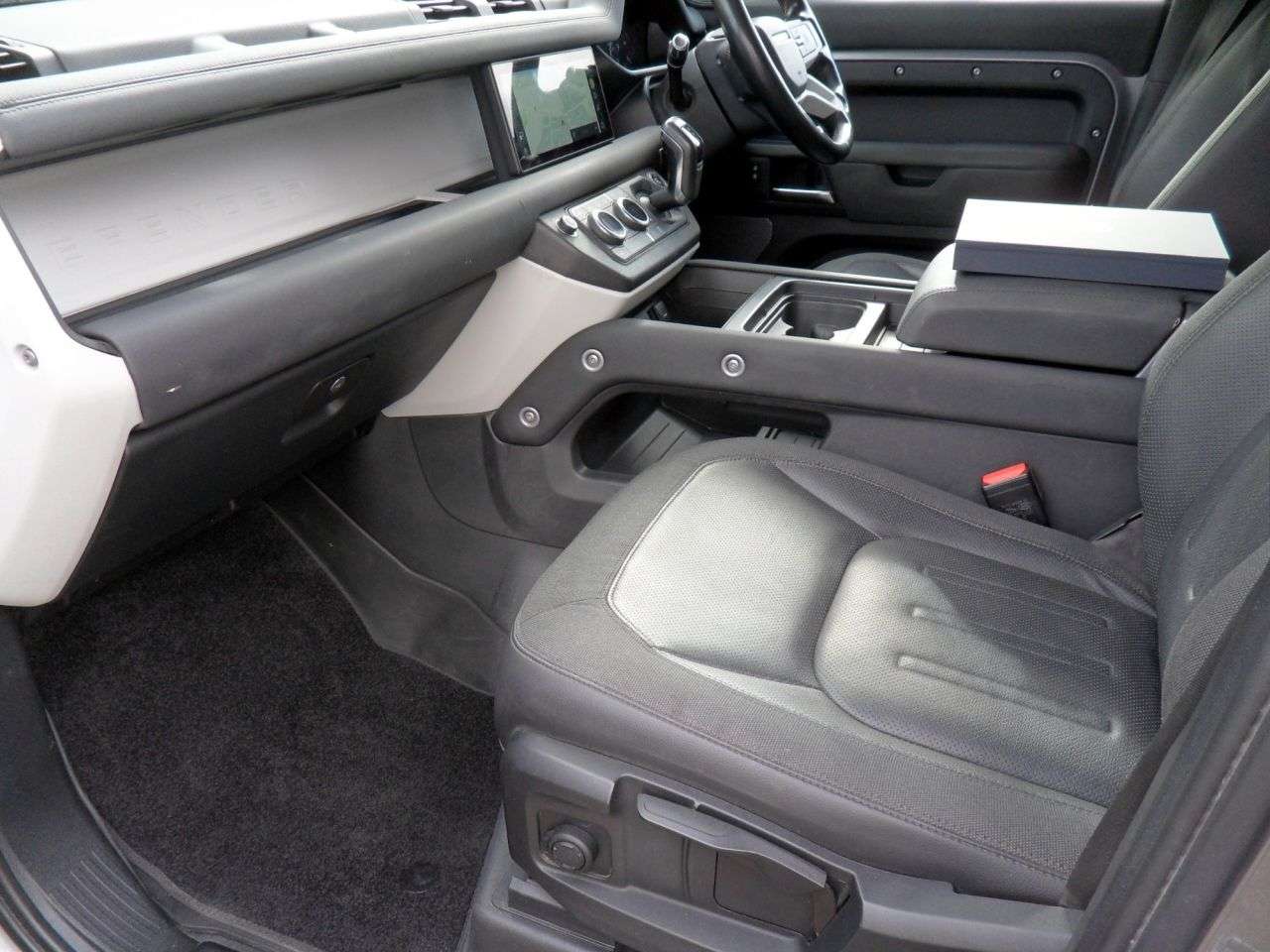 2020 LAND ROVER DEFENDER 110 2020 LAND ROVER DEFENDER 110