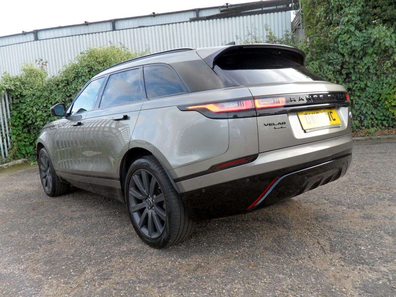 2019 LAND ROVER RANGE ROVER VELAR 2019 LAND ROVER RANGE ROVER VELAR