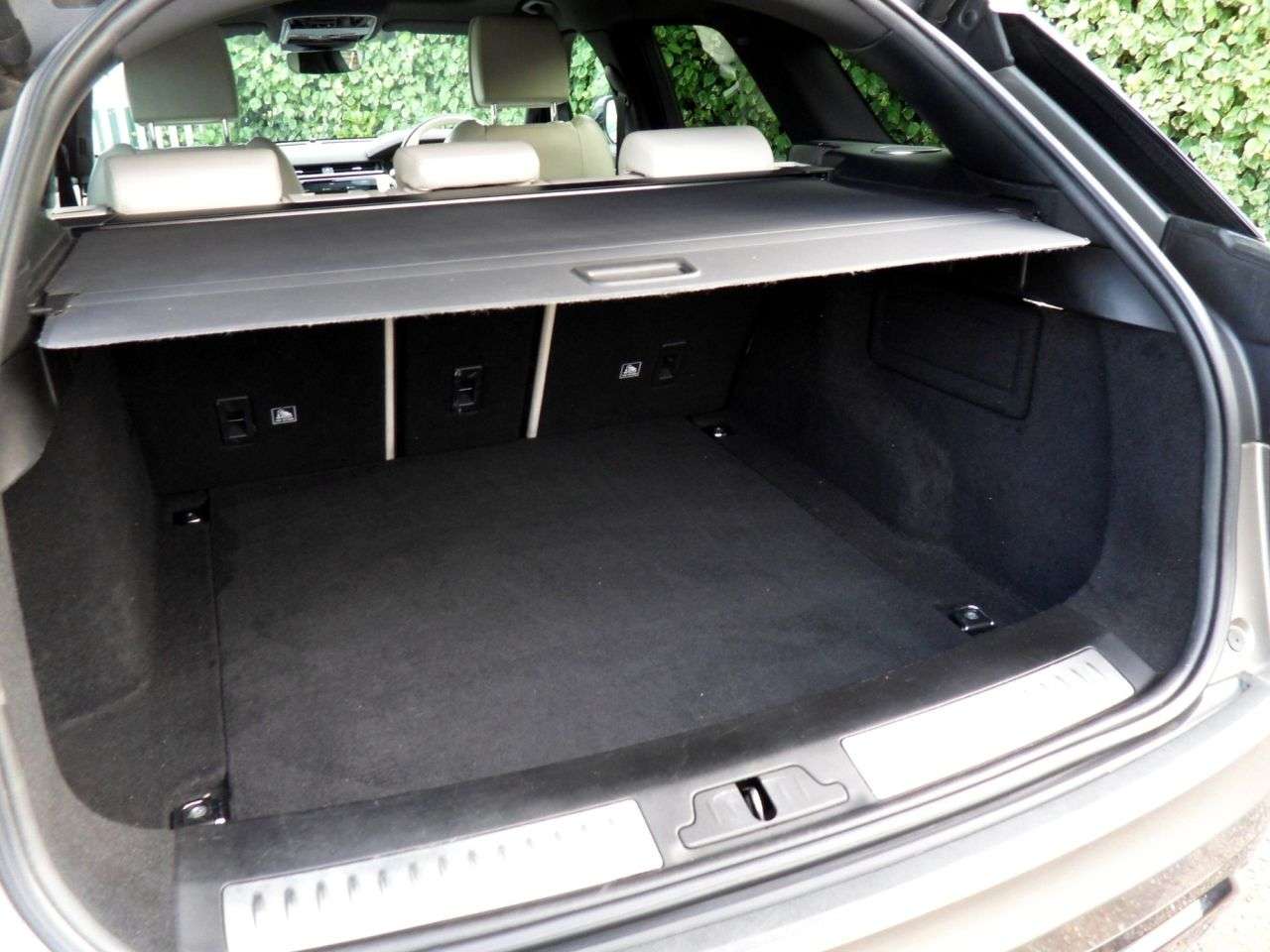 2019 LAND ROVER RANGE ROVER VELAR 2019 LAND ROVER RANGE ROVER VELAR