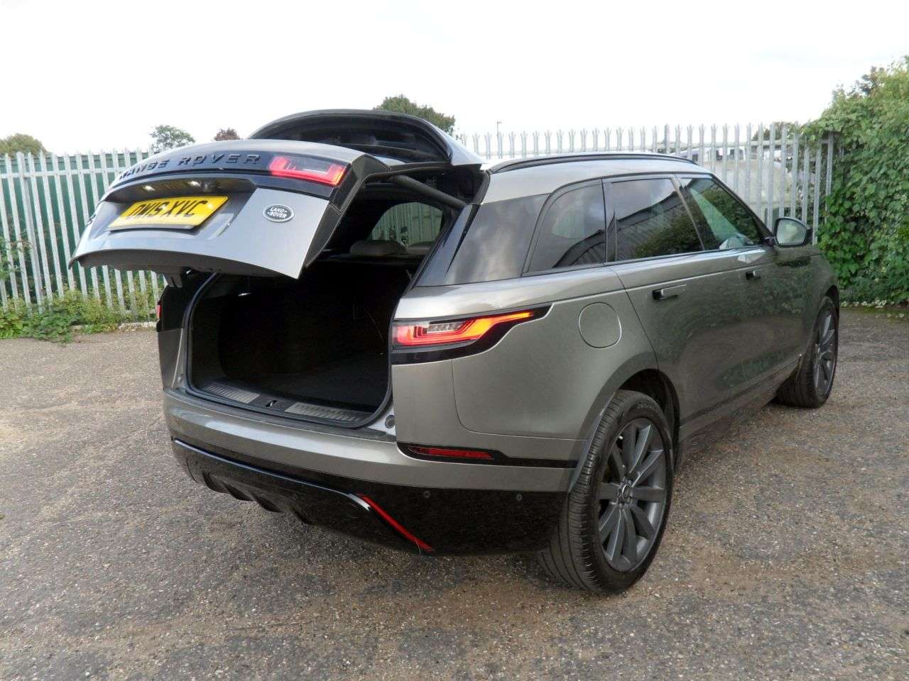 2019 LAND ROVER RANGE ROVER VELAR 2019 LAND ROVER RANGE ROVER VELAR