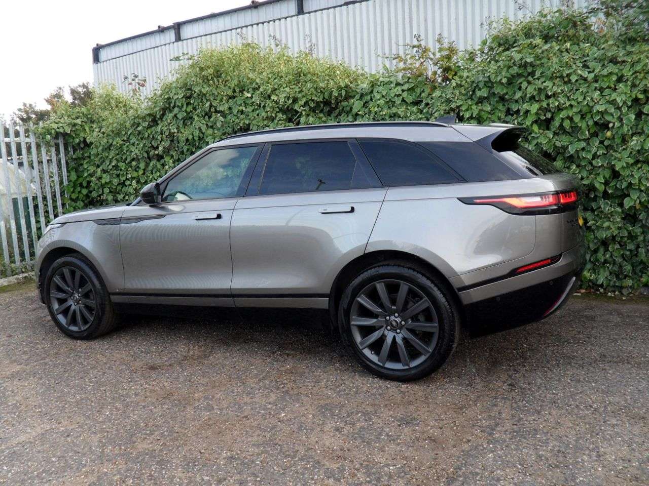 2019 LAND ROVER RANGE ROVER VELAR 2019 LAND ROVER RANGE ROVER VELAR