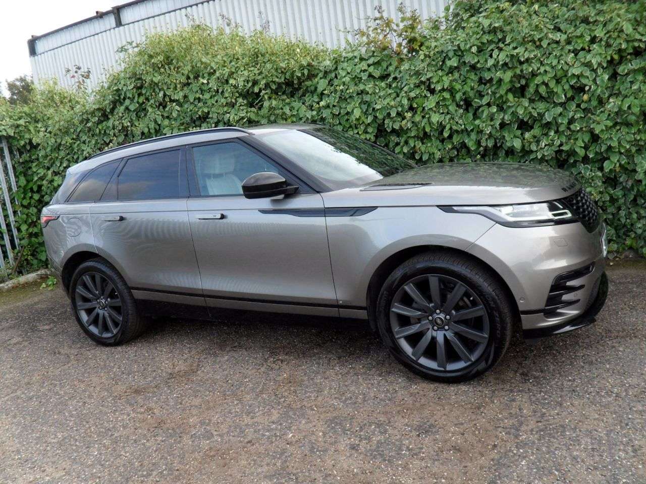 2019 LAND ROVER RANGE ROVER VELAR 2019 LAND ROVER RANGE ROVER VELAR