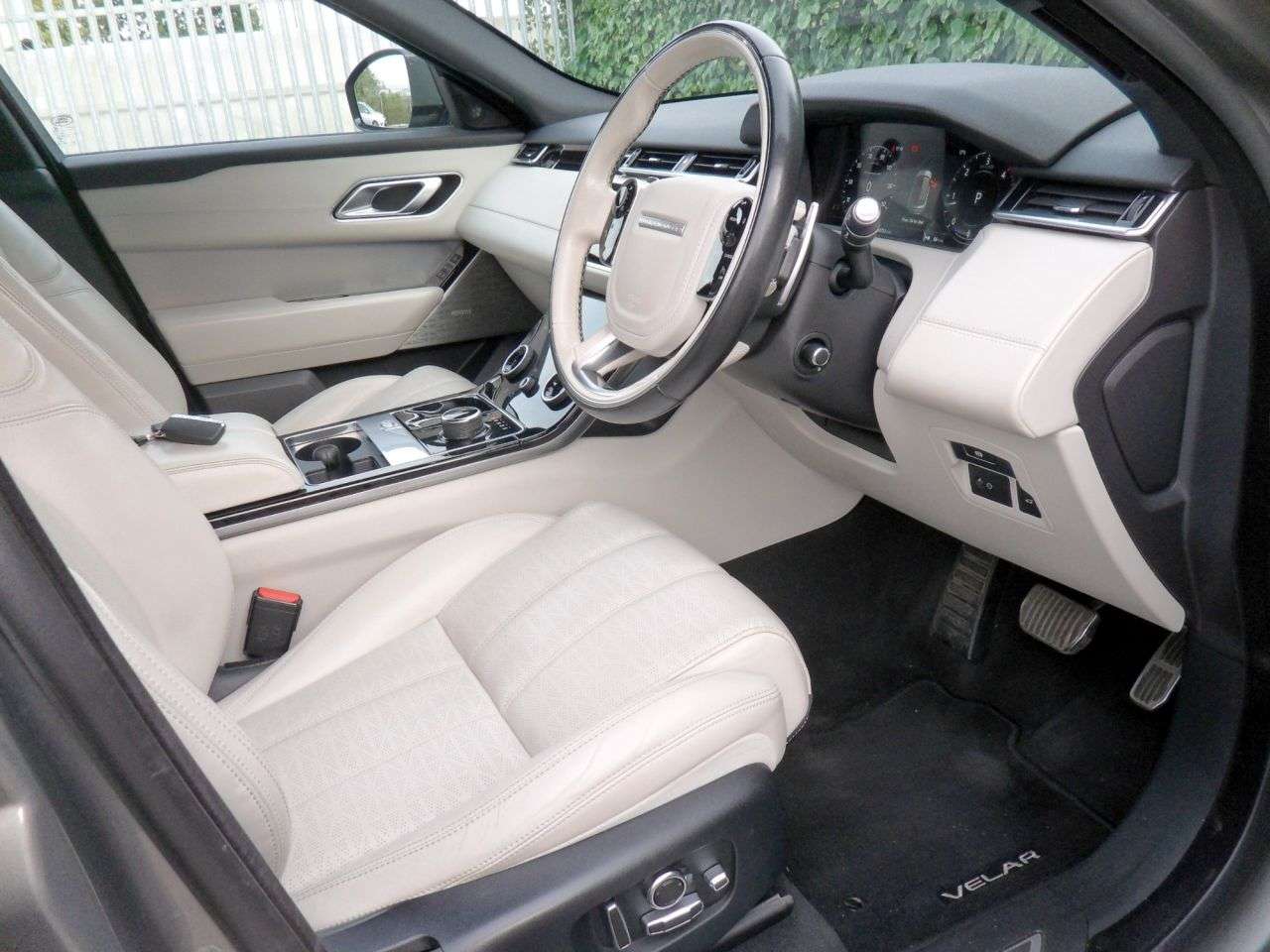 2019 LAND ROVER RANGE ROVER VELAR 2019 LAND ROVER RANGE ROVER VELAR