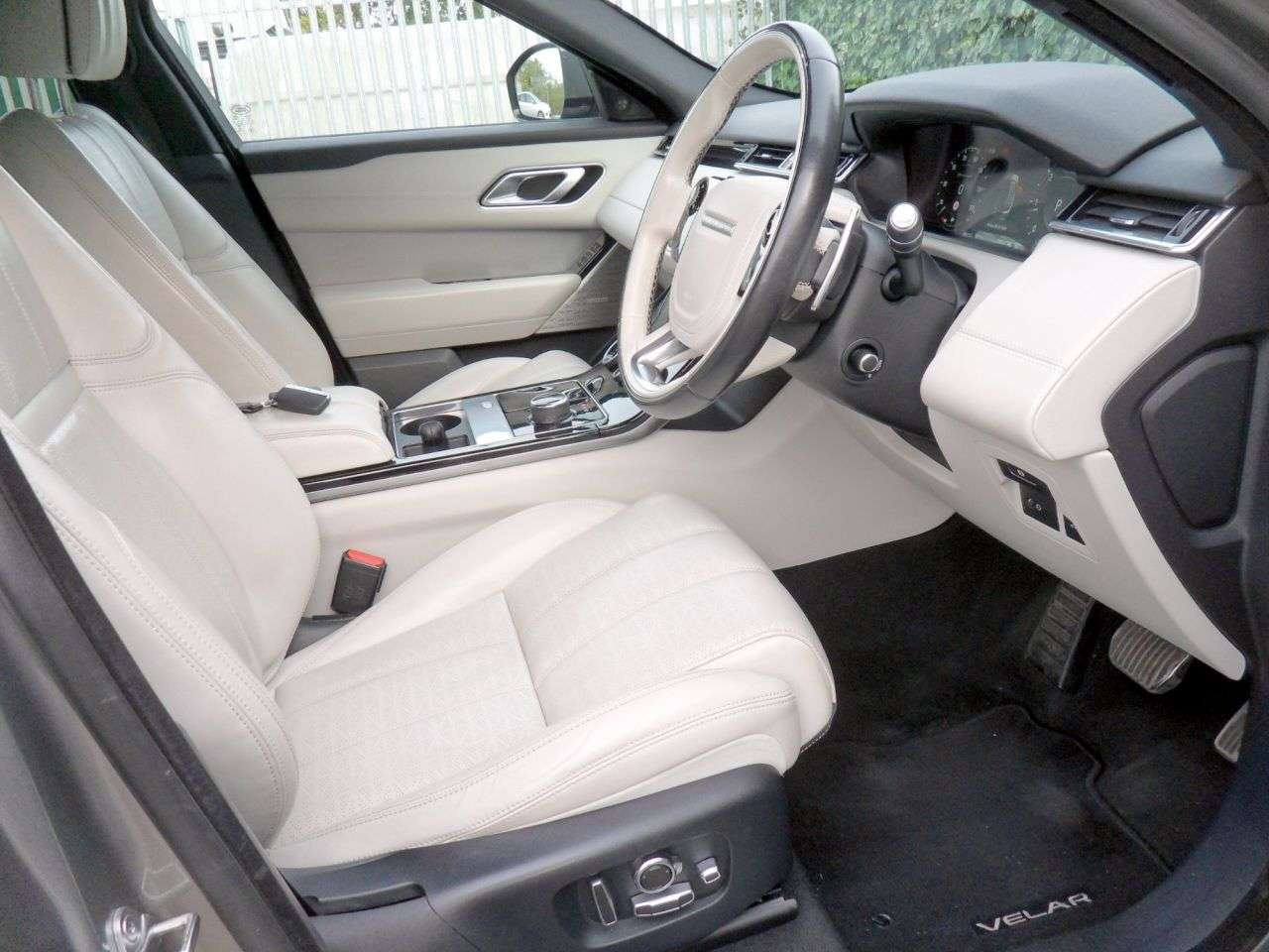 2019 LAND ROVER RANGE ROVER VELAR 2019 LAND ROVER RANGE ROVER VELAR