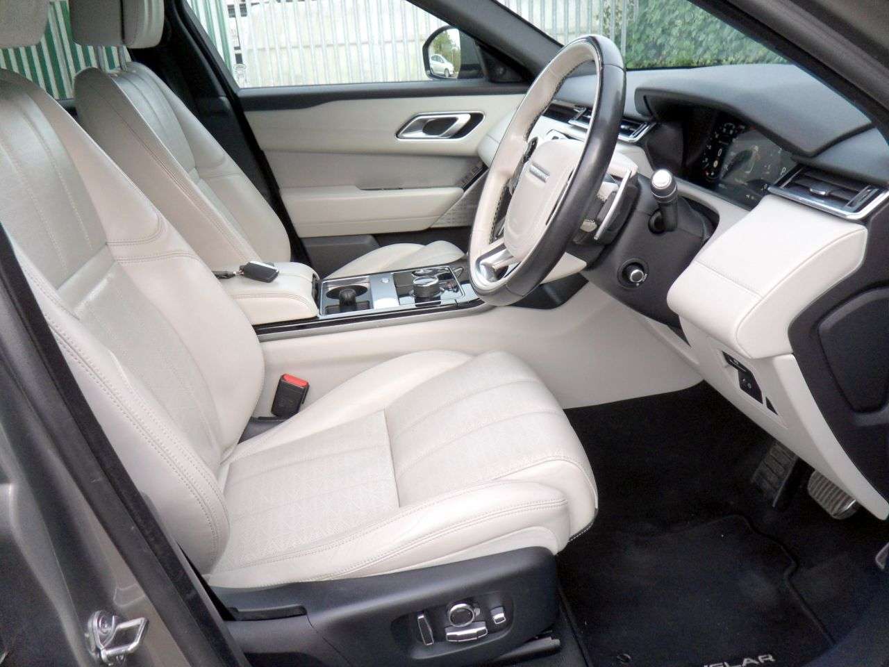 2019 LAND ROVER RANGE ROVER VELAR 2019 LAND ROVER RANGE ROVER VELAR