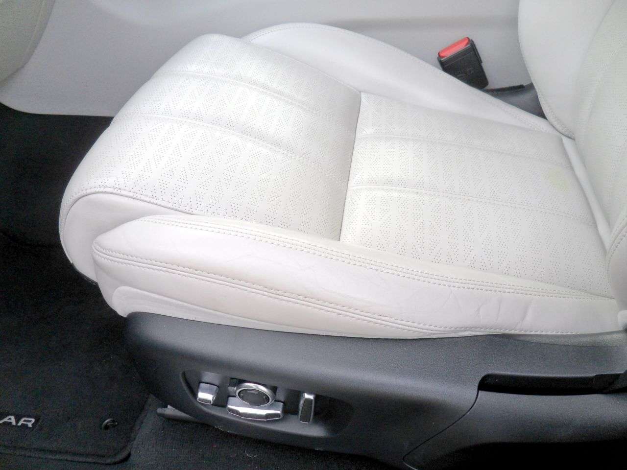 2019 LAND ROVER RANGE ROVER VELAR 2019 LAND ROVER RANGE ROVER VELAR