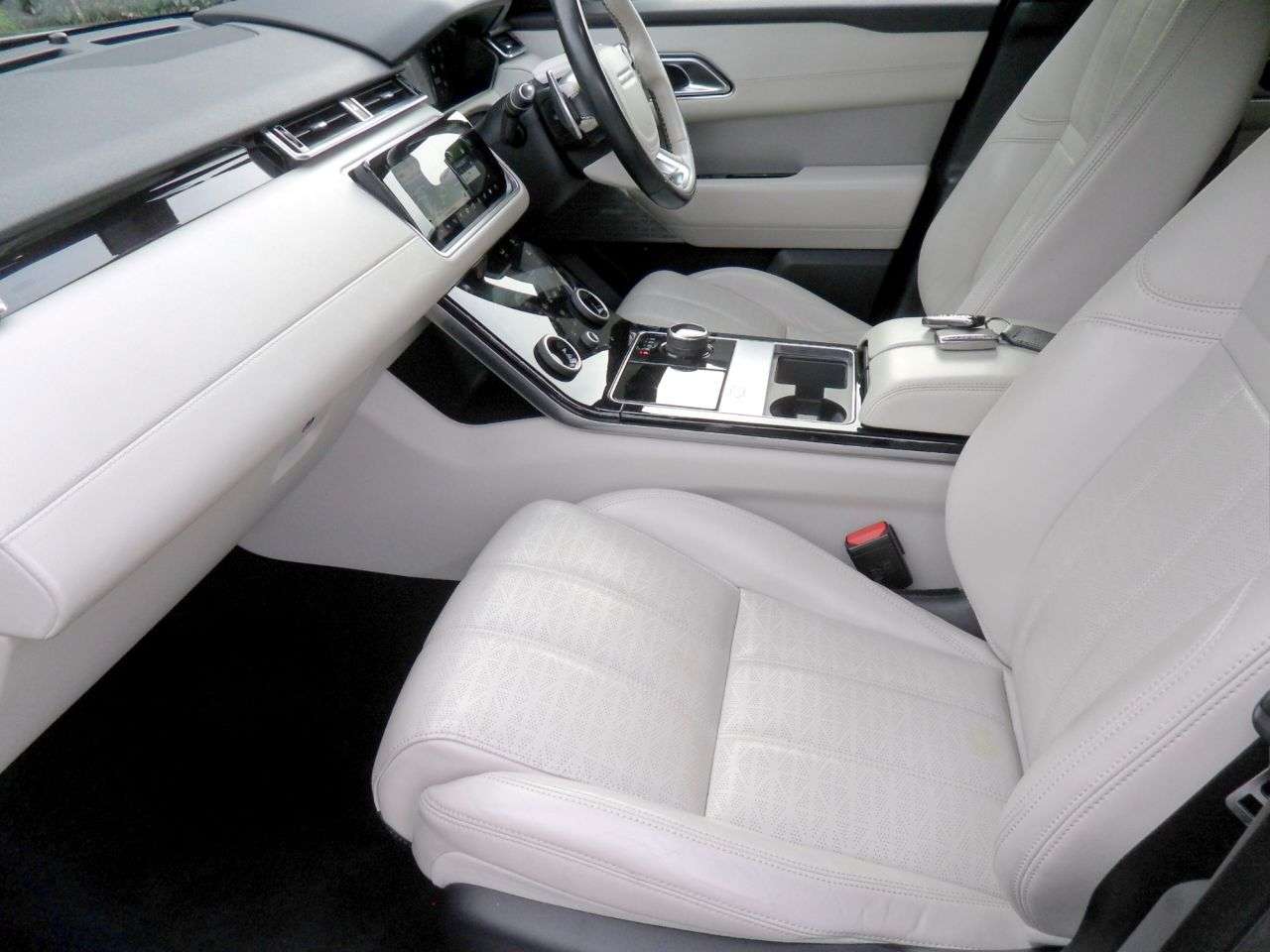 2019 LAND ROVER RANGE ROVER VELAR 2019 LAND ROVER RANGE ROVER VELAR