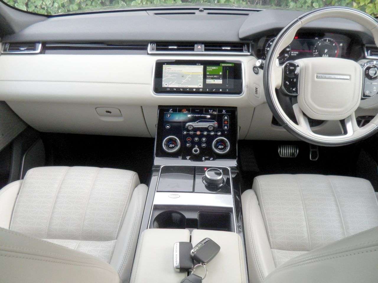 2019 LAND ROVER RANGE ROVER VELAR 2019 LAND ROVER RANGE ROVER VELAR