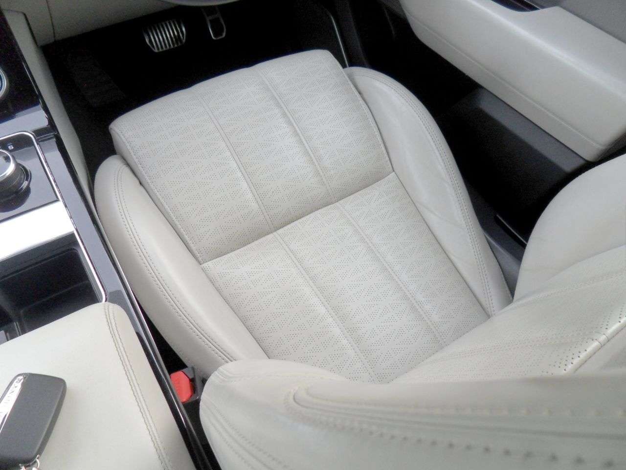 2019 LAND ROVER RANGE ROVER VELAR 2019 LAND ROVER RANGE ROVER VELAR