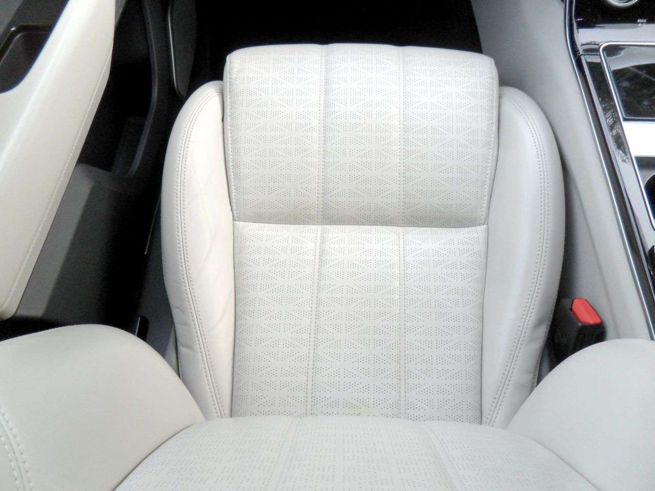 2019 LAND ROVER RANGE ROVER VELAR 2019 LAND ROVER RANGE ROVER VELAR