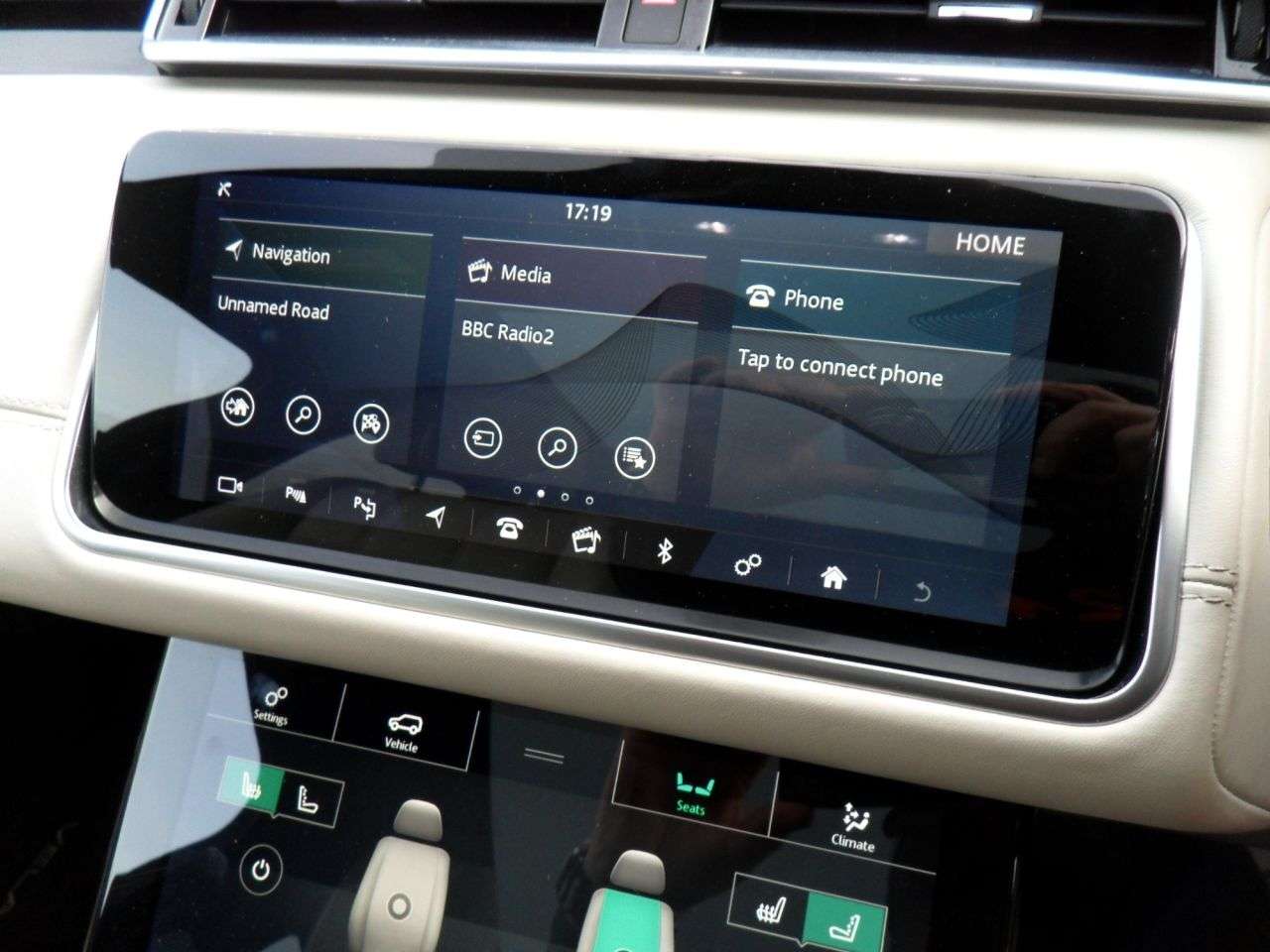 2019 LAND ROVER RANGE ROVER VELAR 2019 LAND ROVER RANGE ROVER VELAR