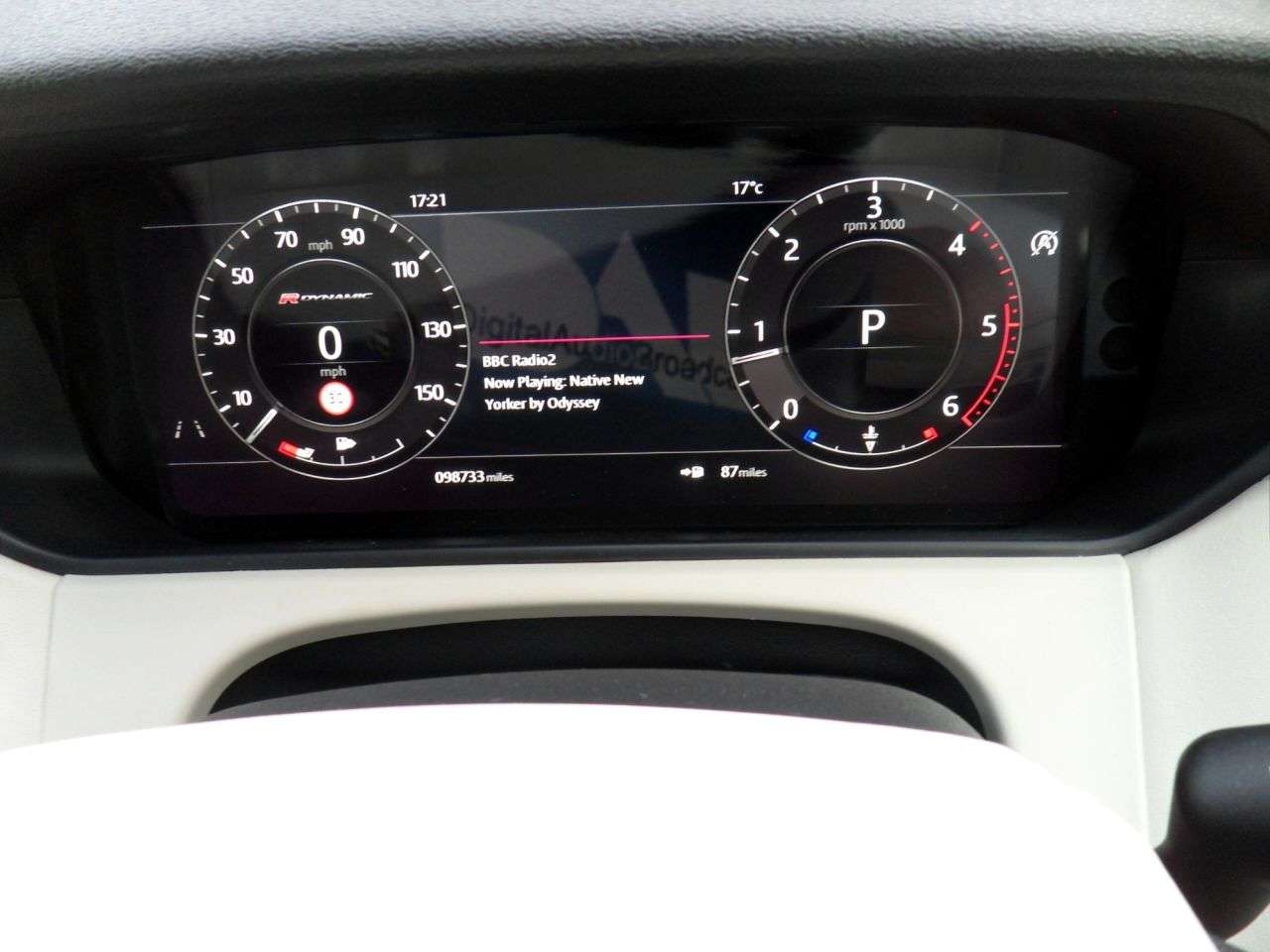 2019 LAND ROVER RANGE ROVER VELAR 2019 LAND ROVER RANGE ROVER VELAR