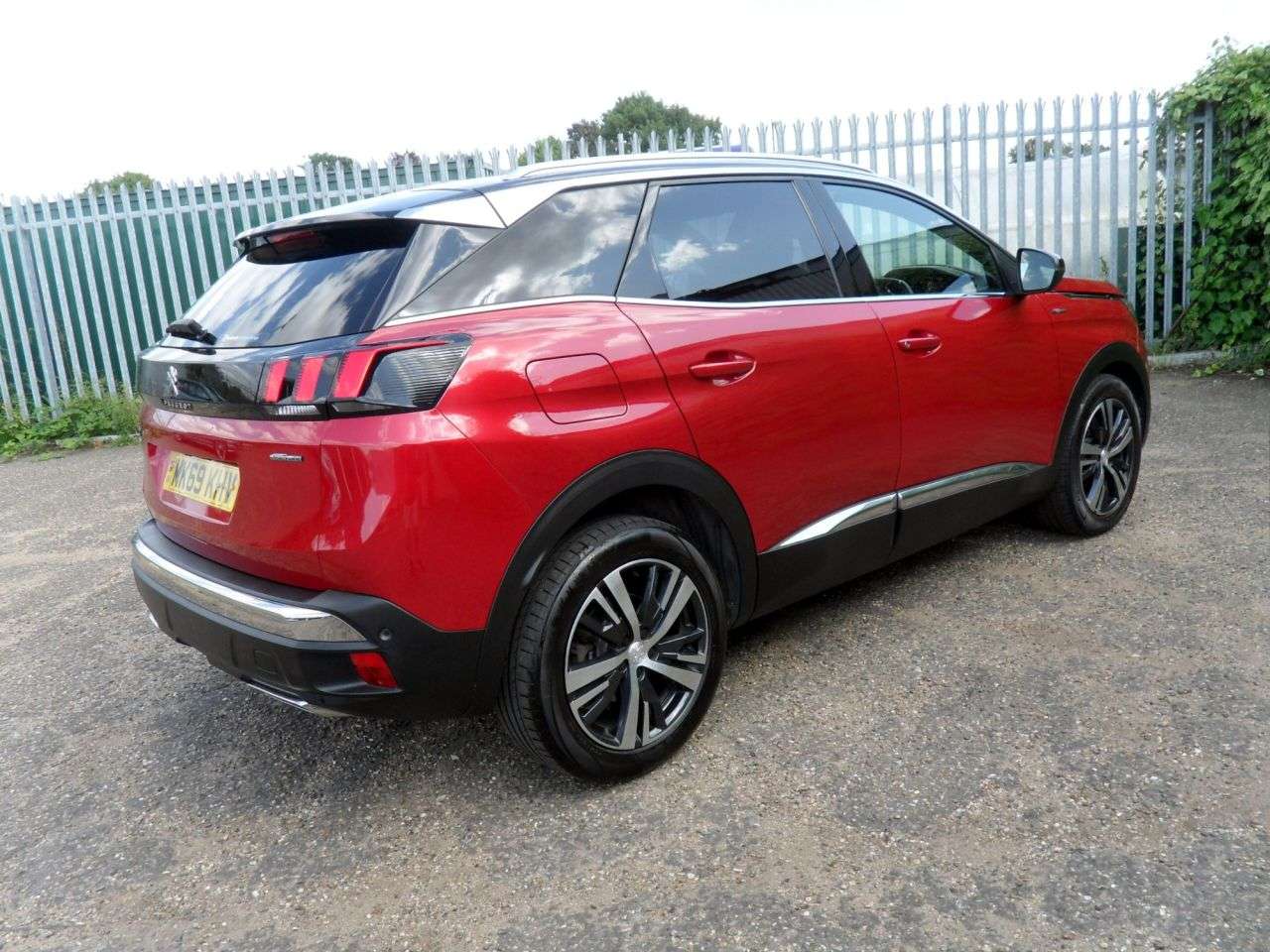 2019 PEUGEOT 3008 2019 PEUGEOT 3008