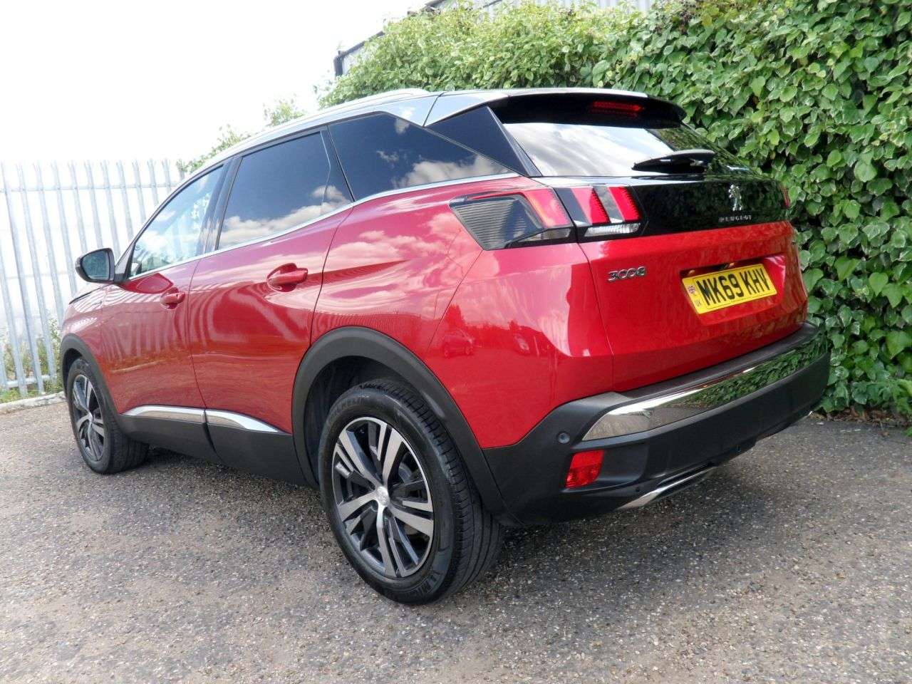 2019 PEUGEOT 3008 2019 PEUGEOT 3008
