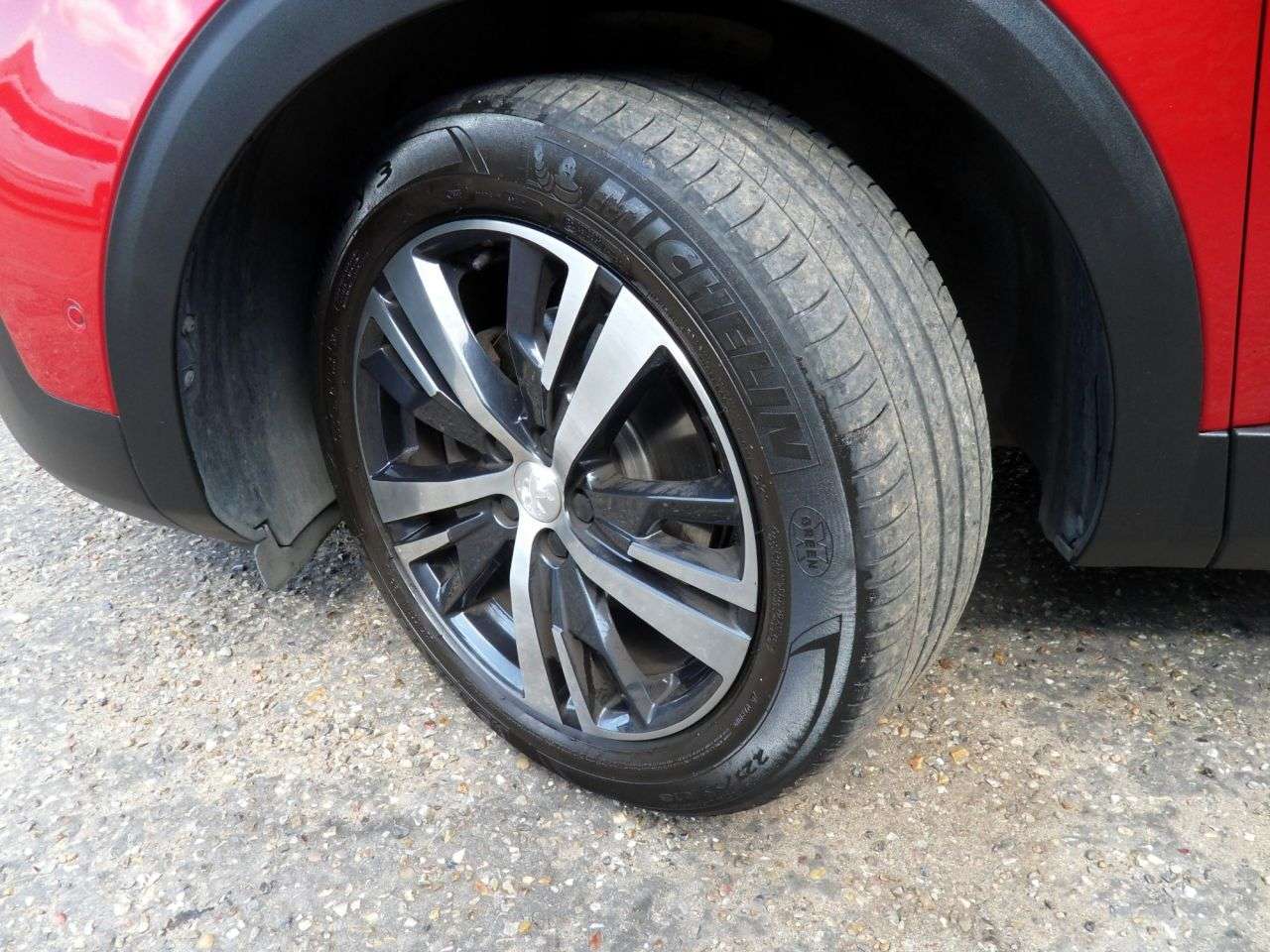 2019 PEUGEOT 3008 2019 PEUGEOT 3008