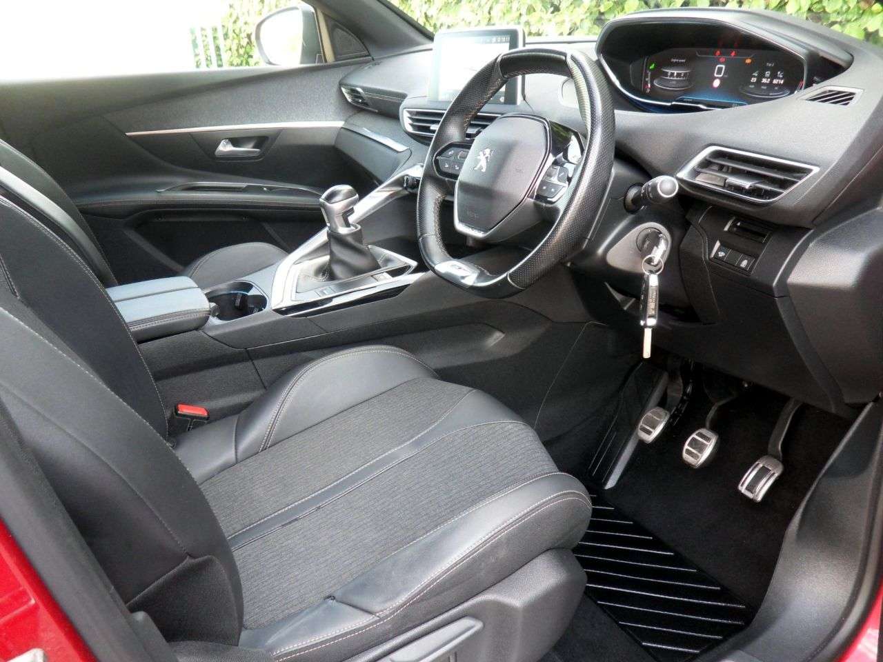 2019 PEUGEOT 3008 2019 PEUGEOT 3008