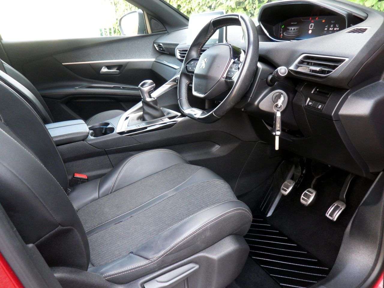 2019 PEUGEOT 3008 2019 PEUGEOT 3008