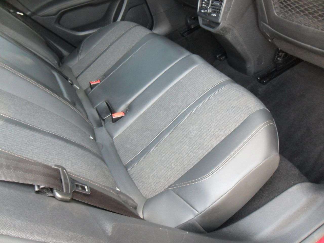 2019 PEUGEOT 3008 2019 PEUGEOT 3008