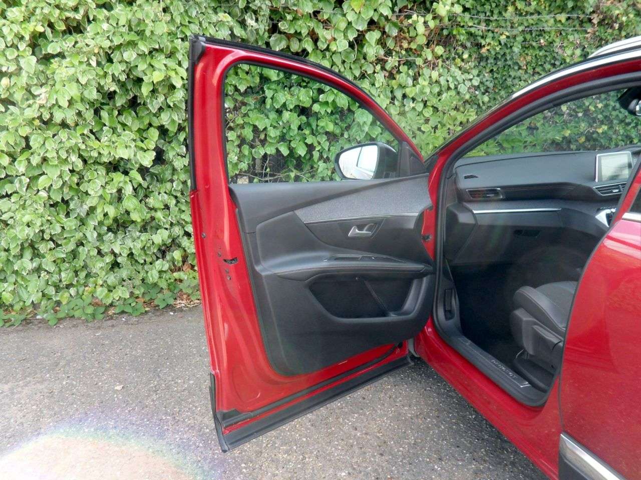 2019 PEUGEOT 3008 2019 PEUGEOT 3008