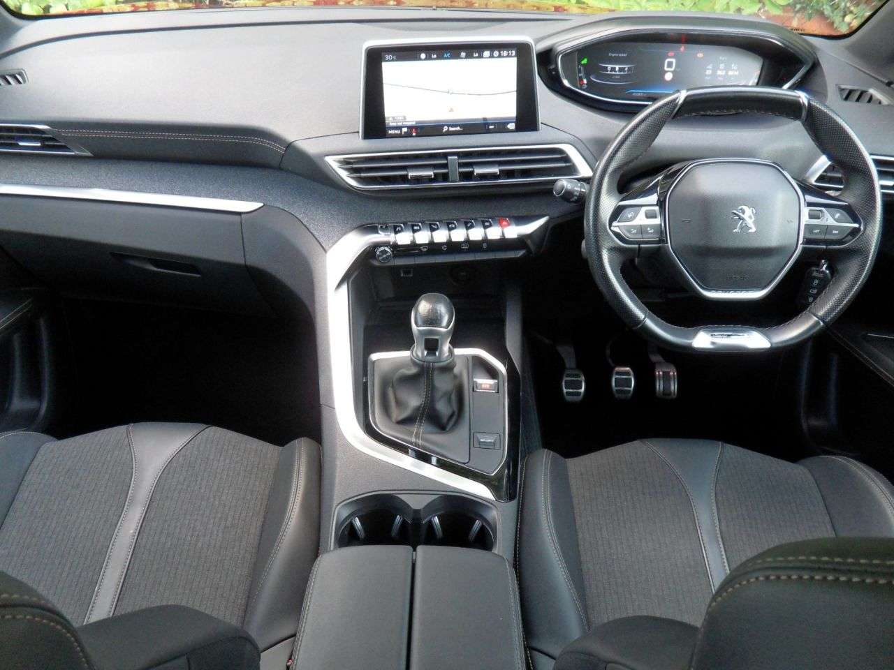 2019 PEUGEOT 3008 2019 PEUGEOT 3008