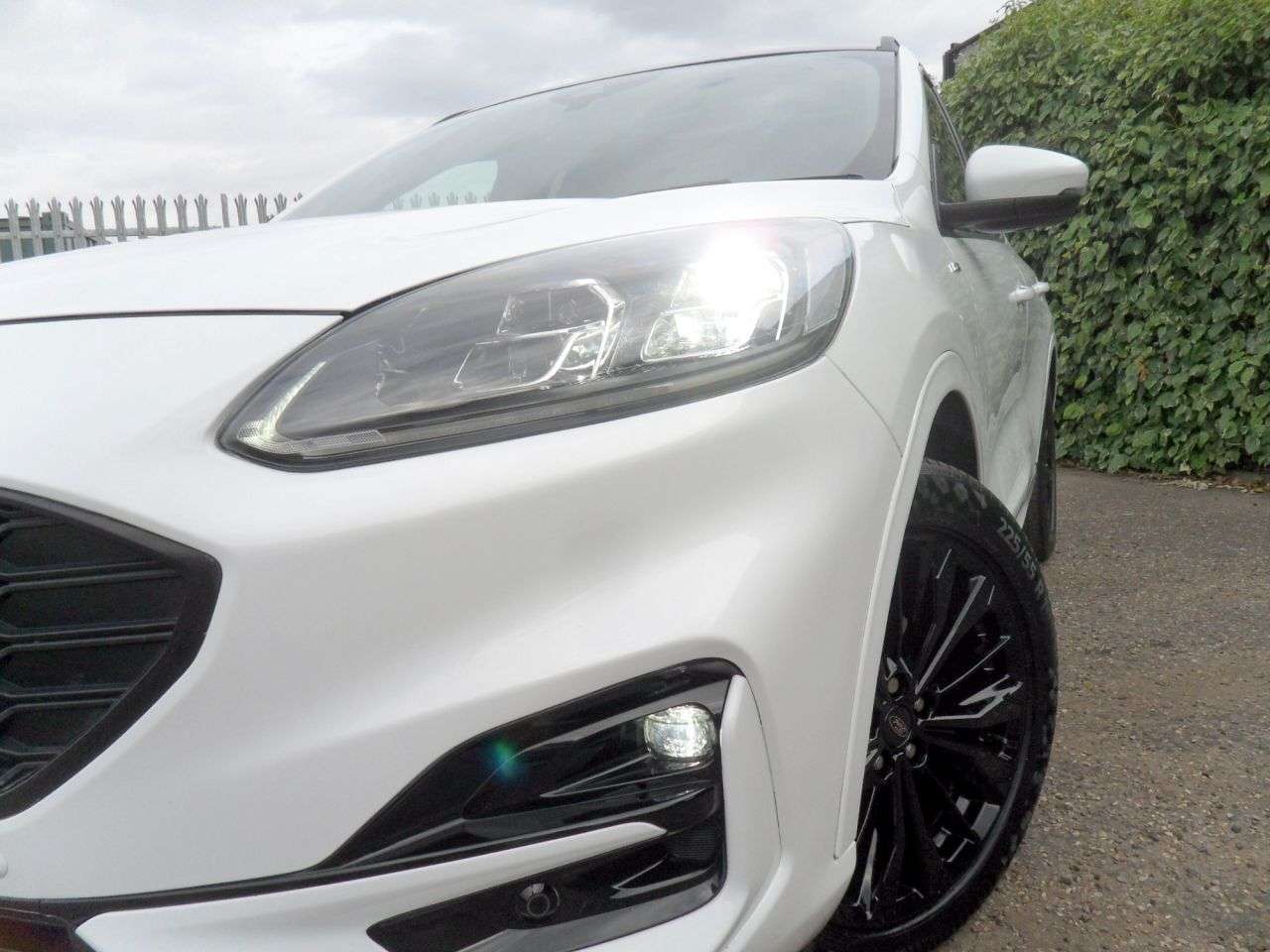 2022 FORD KUGA 2022 FORD KUGA