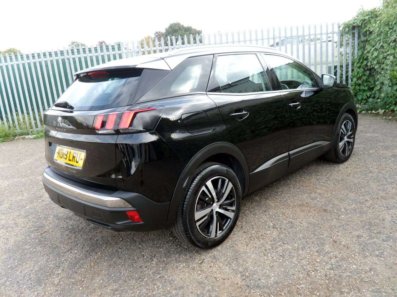 2019 PEUGEOT 3008 2019 PEUGEOT 3008