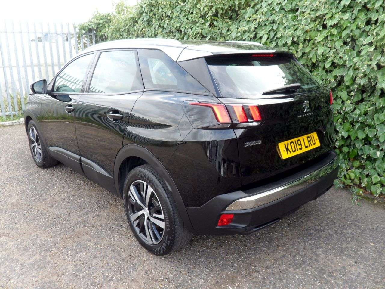 2019 PEUGEOT 3008 2019 PEUGEOT 3008